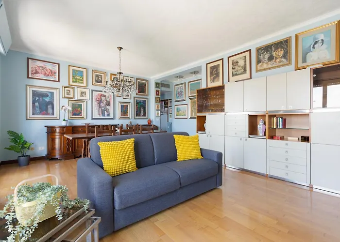 Guesthost - Roomy With Comfort! Metro M4 Linate