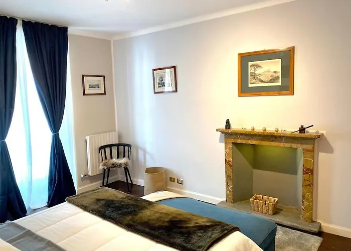 Duomo Area 2 Bedroom Deluxe Apartament Mediolan