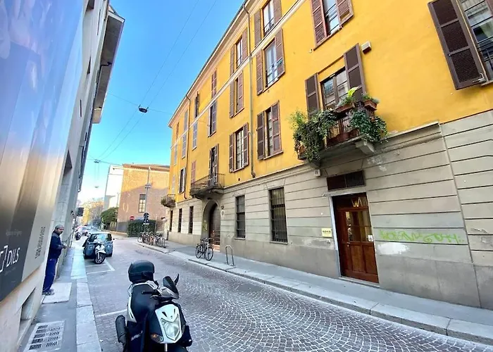 Duomo Area 2 Bedroom Deluxe Mediolan