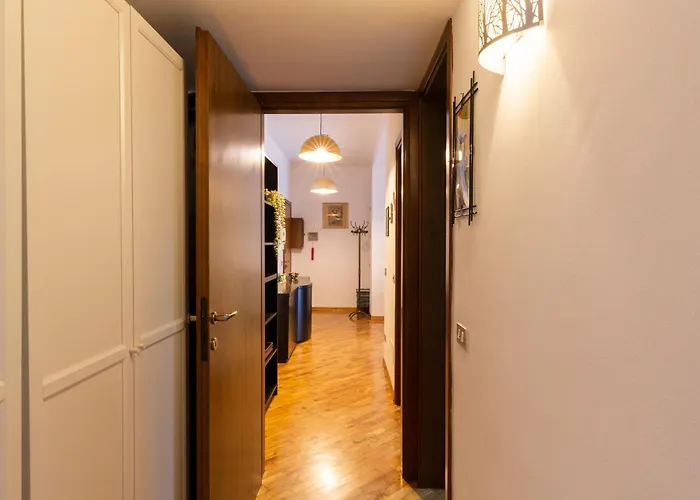 Trendy Corner - Fashion District *