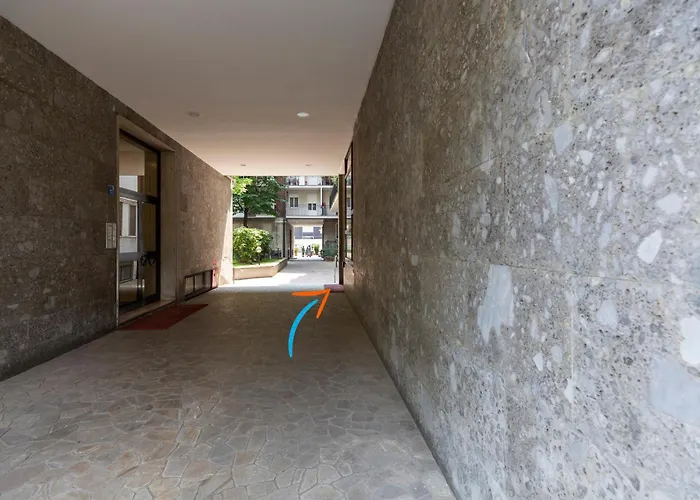 Trendy Corner - Fashion District