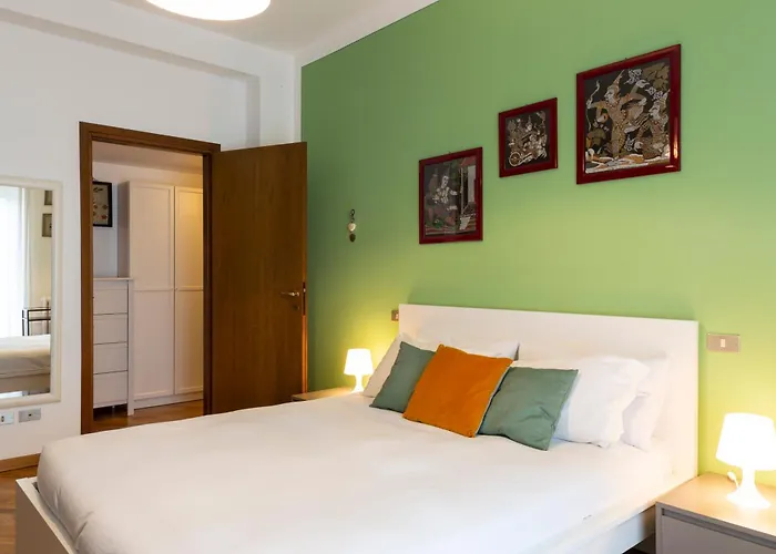 Trendy Corner - Fashion District