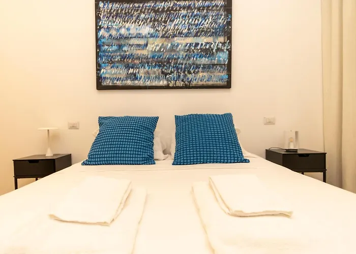 Loft Luxury Design- With 2 Bedrooms -wifi Ultra-5min Metro *