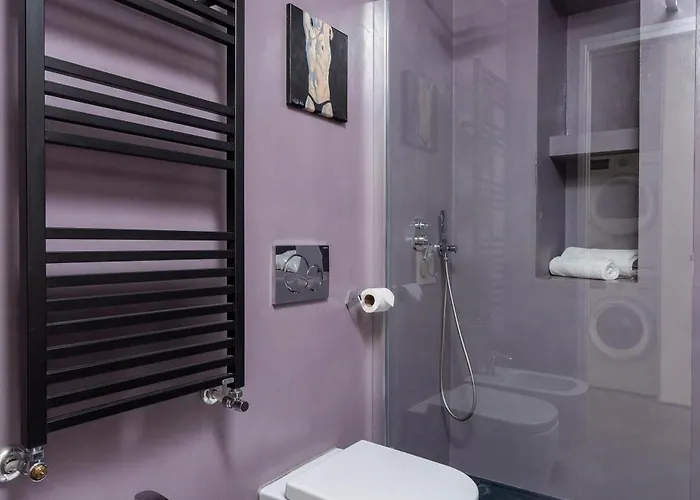 Stylish Industrial Flat דירה