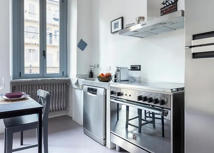 Stylish Industrial Flat * מילאנו