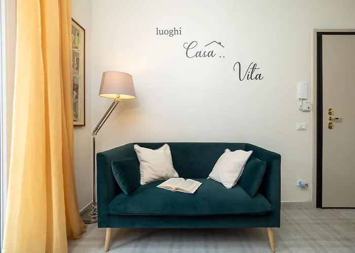 Stylish Flat With Balcony - 15 Min To Duomo
