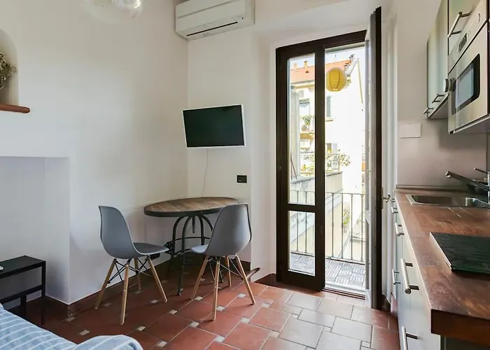 Alessandro 10 Mins Duomo アパート *