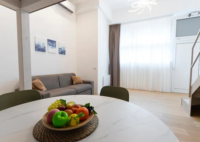 Porta Venezia Luxury - *