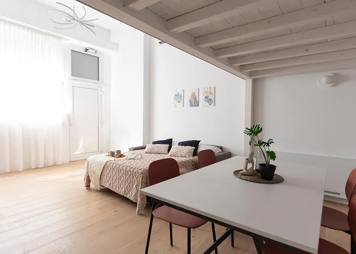 Porta Venezia Luxury - *