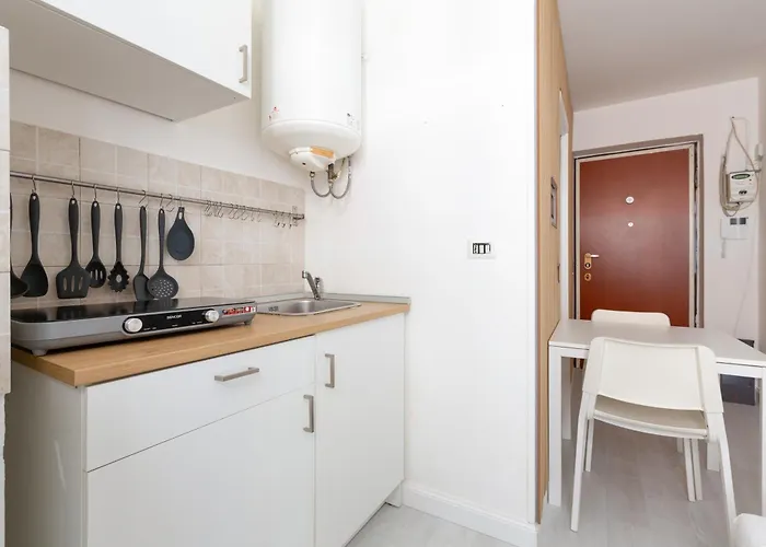 Apartamento Guesthost - Cosy -m3 Yellow Line Affori Fn *