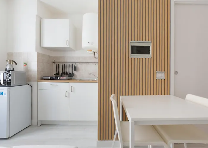 Guesthost - Cosy -m3 Yellow Line Affori Fn * Milão