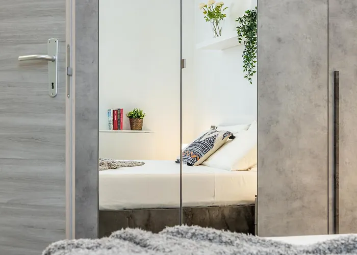 Santa Giulia - 15min Duomo-linate 아파트