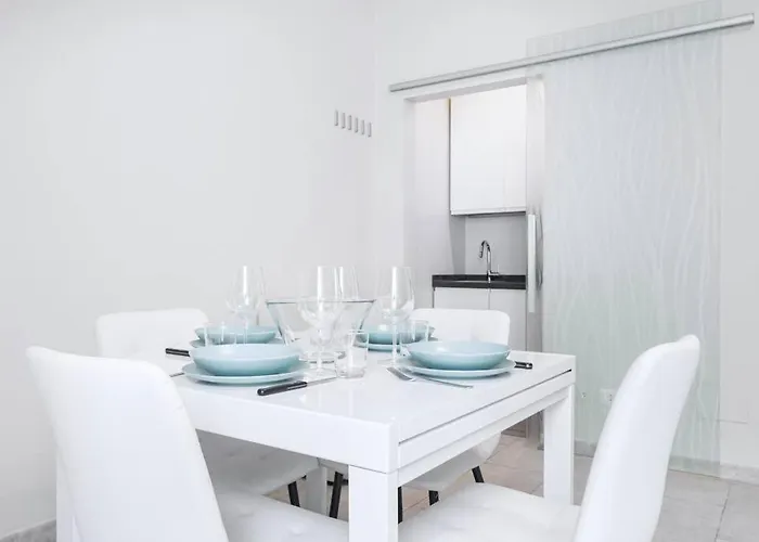 Easylife - - Col Di Lana 1 - Navigli Milán
