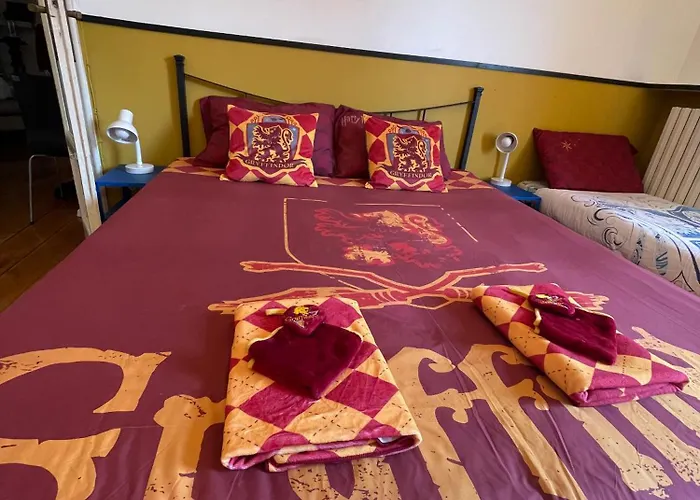 Harry Potter House - 10 Min To *