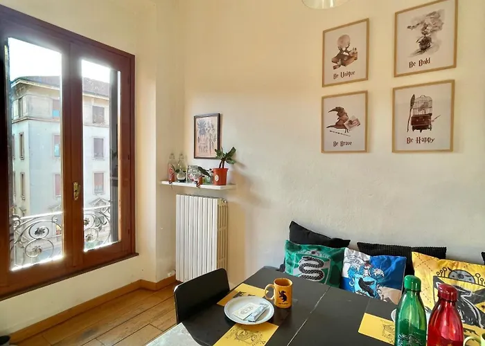 Harry Potter House - 10 Min To *