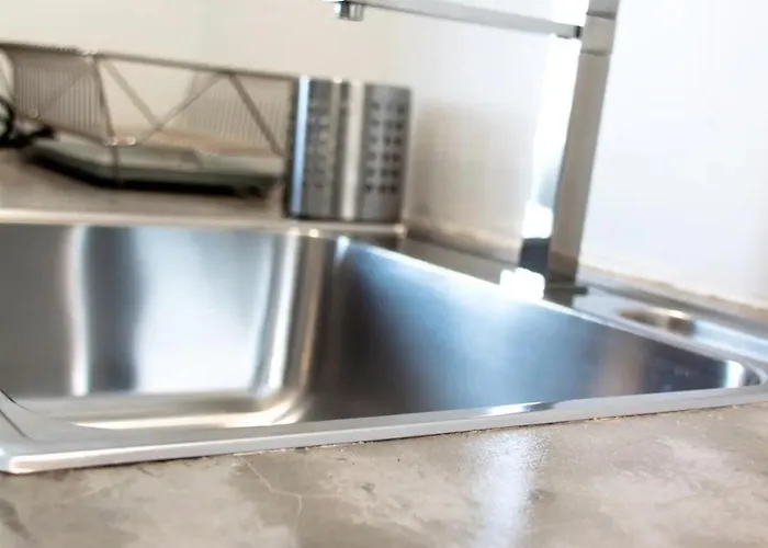 Appartamento Yr Station - 5 Min Walk To Metro & Trains