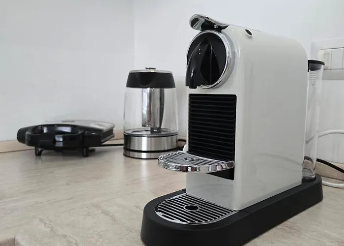 아파트 Yr - Tibaldi