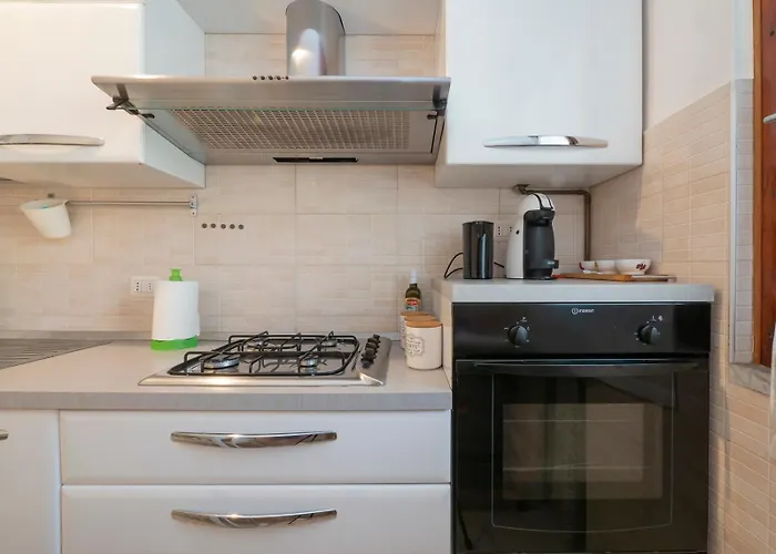 Xenia - Renovated Two-room In Fiera Area *