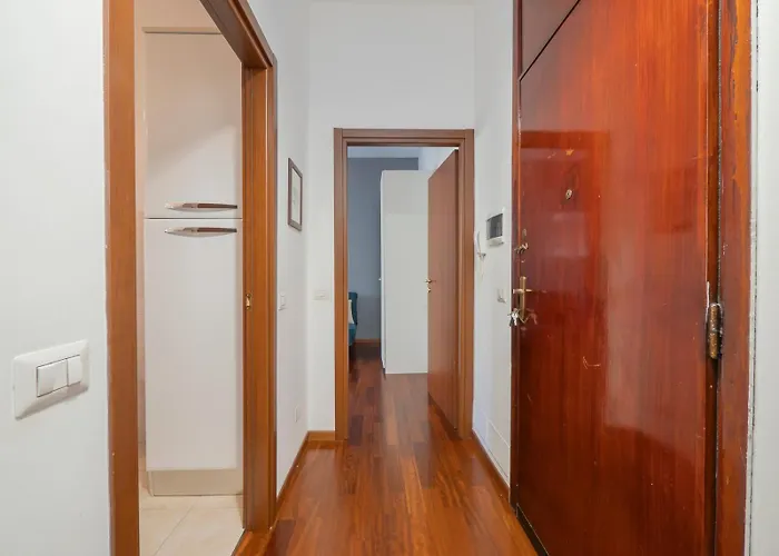 Xenia - Renovated Two-room In Fiera Area Milán