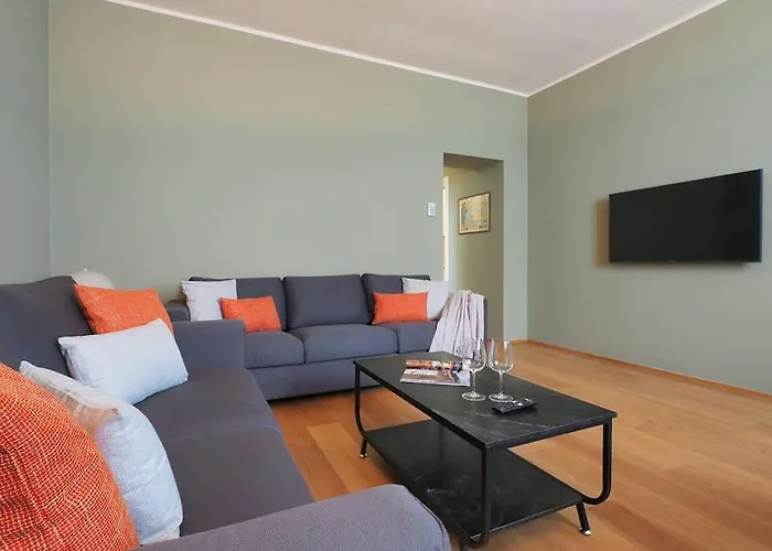 Contempora - Spacious One-bedroom For 4 People - Castello Sforzesco *