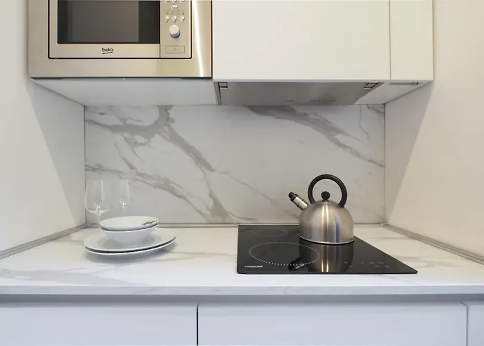 Contempora - Spacious One-bedroom For 4 People - Castello Sforzesco Apartmán *