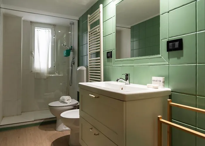 Youhosty - Confalonieri 21