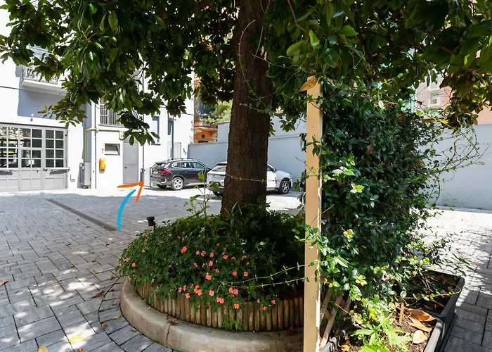 Govone Fashion House