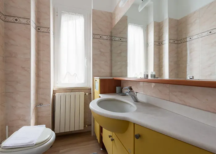 Guesthost - Corso Lodi Modern With Balcony *