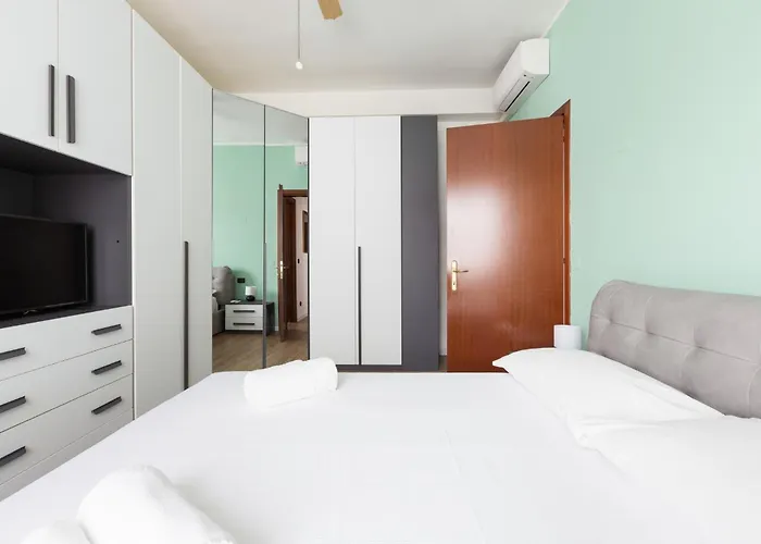 Guesthost - Corso Lodi Modern With Balcony *