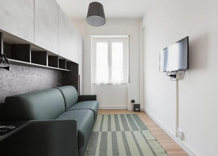 Guesthost - Corso Lodi Modern With Balcony