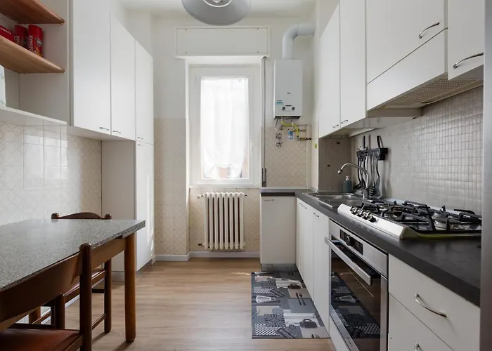 Guesthost - Corso Lodi Modern With Balcony Appartamento