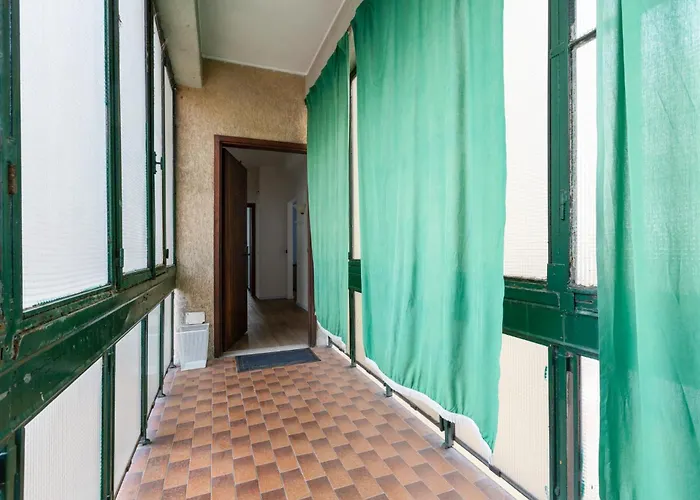 Guesthost - Corso Lodi Modern With Balcony דירה *