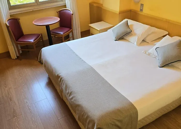 Mokinba Sant'ambroeus מילאנו