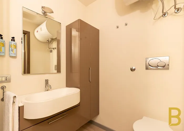 Apartment Beplace In Duomo