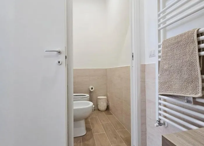 아파트 Yr - Tibaldi *