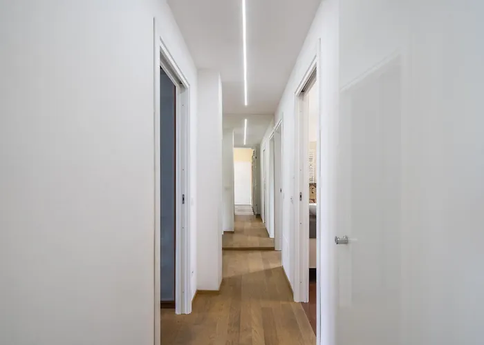 Apartamento Glamorous Terrace Excl 3bdr A 300mt Da Milán