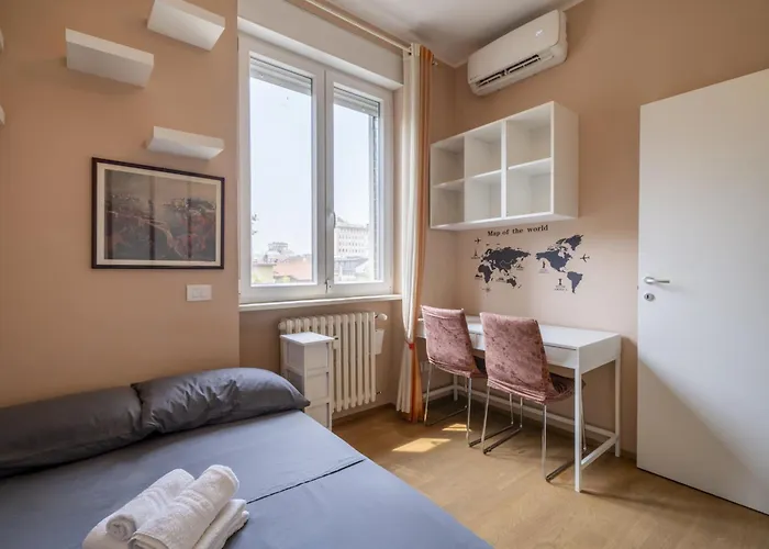 Glamorous Terrace Excl 3bdr A 300mt Da * Milán