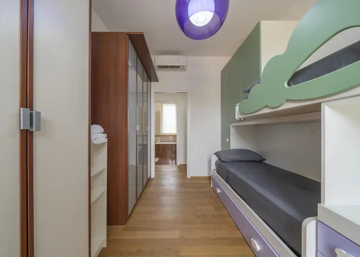 Glamorous Terrace Excl 3bdr A 300mt Da Apartman *