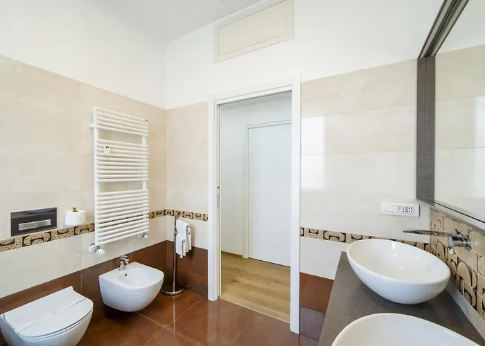 Apartamento Glamorous Terrace Excl 3bdr A 300mt Da Milán