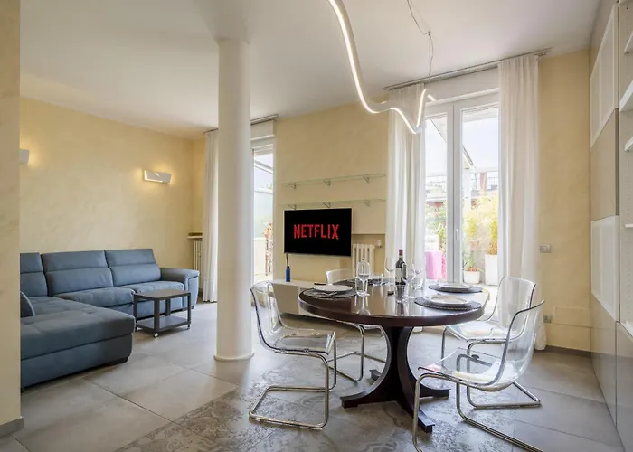 Glamorous Terrace Excl 3bdr A 300mt Da Milán