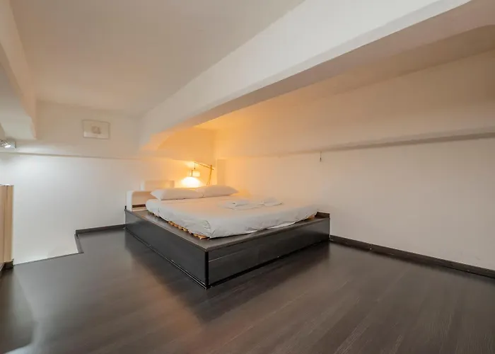 Youhosty - Porta Romana Sx