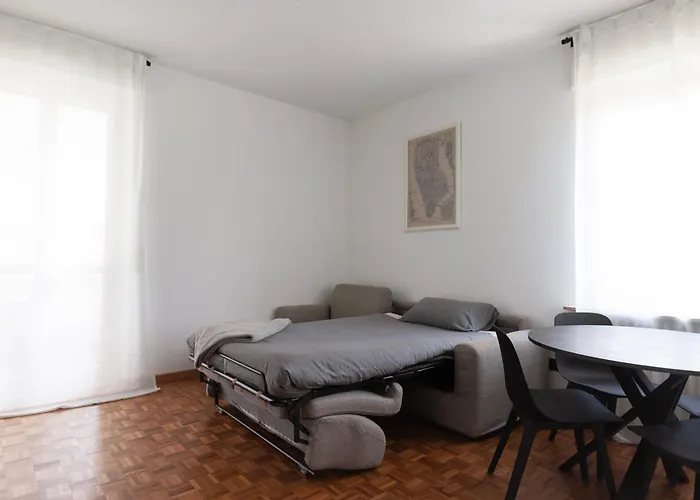 Youhosty- Terragni 31 Apartament