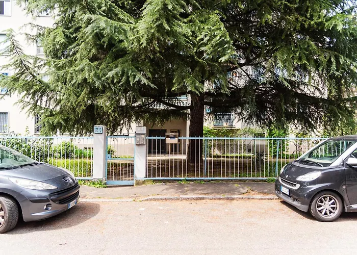 Youhosty- Terragni 31 Apartament