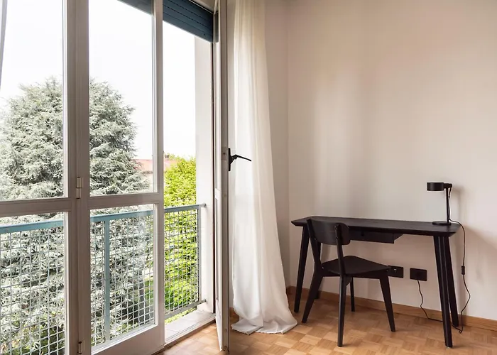 Apartament Youhosty- Terragni 31 *