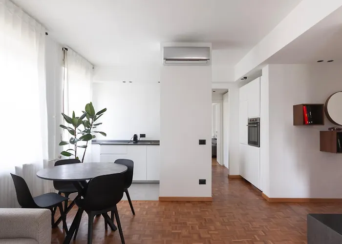 Youhosty- Terragni 31 Mediolan