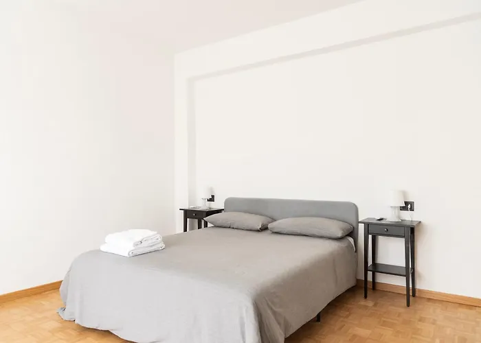 Youhosty- Terragni 31 Apartament Mediolan