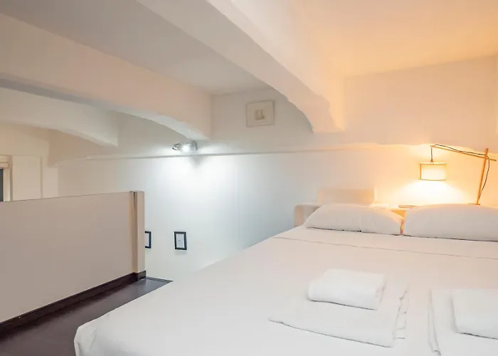 Youhosty - Porta Romana Sx *