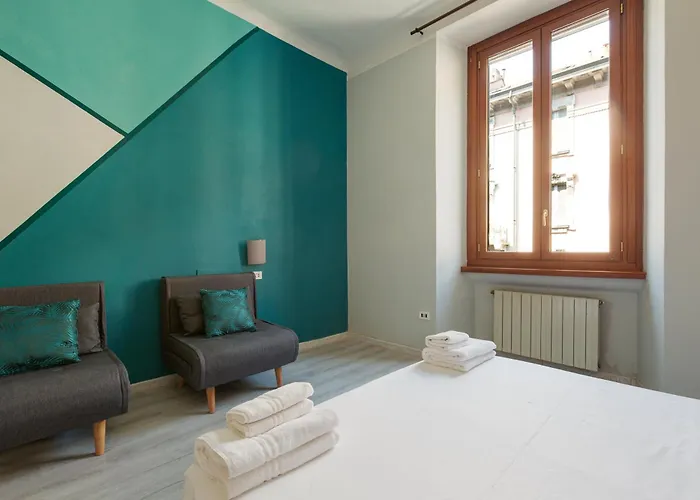 Guesthost - Turquoise Mini Flat Near Fs Appartement