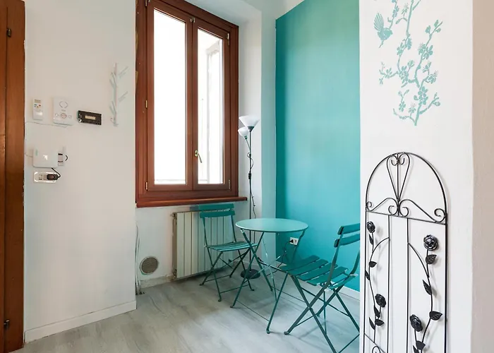 Appartement Guesthost - Turquoise Mini Flat Near Fs Milaan
