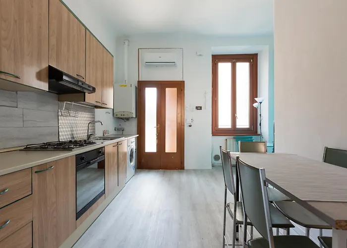 Guesthost - Turquoise Mini Flat Near Fs Appartement *